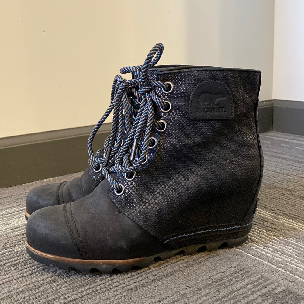 Sorel 1964 Premium Wedge Boots size 8